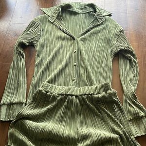 Two piece green set- oversized